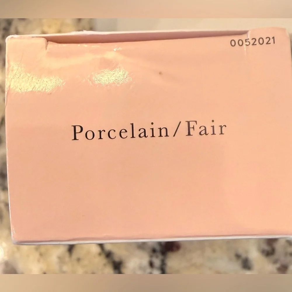 Laura Geller Tinted Moisturizer - Porcelain/Fair